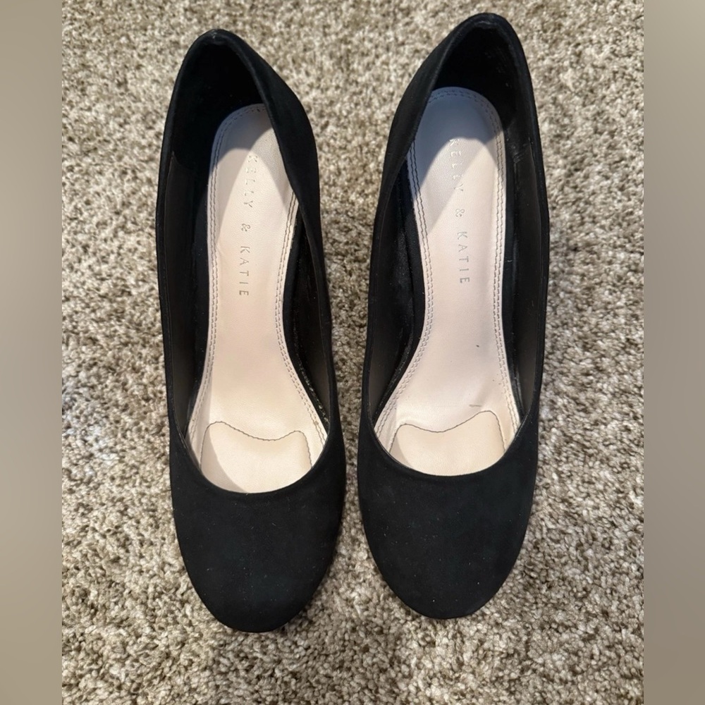Kelly & Katie Larissa Pump Women's Heels Size 8.5 Black Suede